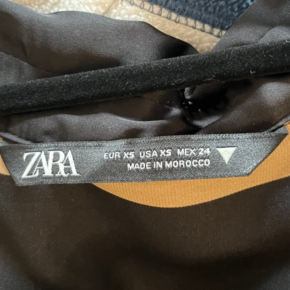 Striped Zara Dress - Picture 2 of 2